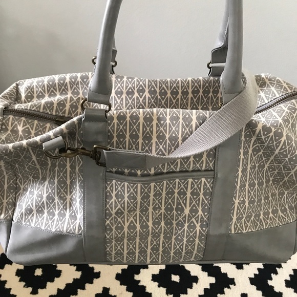 MANAOLA Handbags - MANAOLA TRAVEL DUFFLE